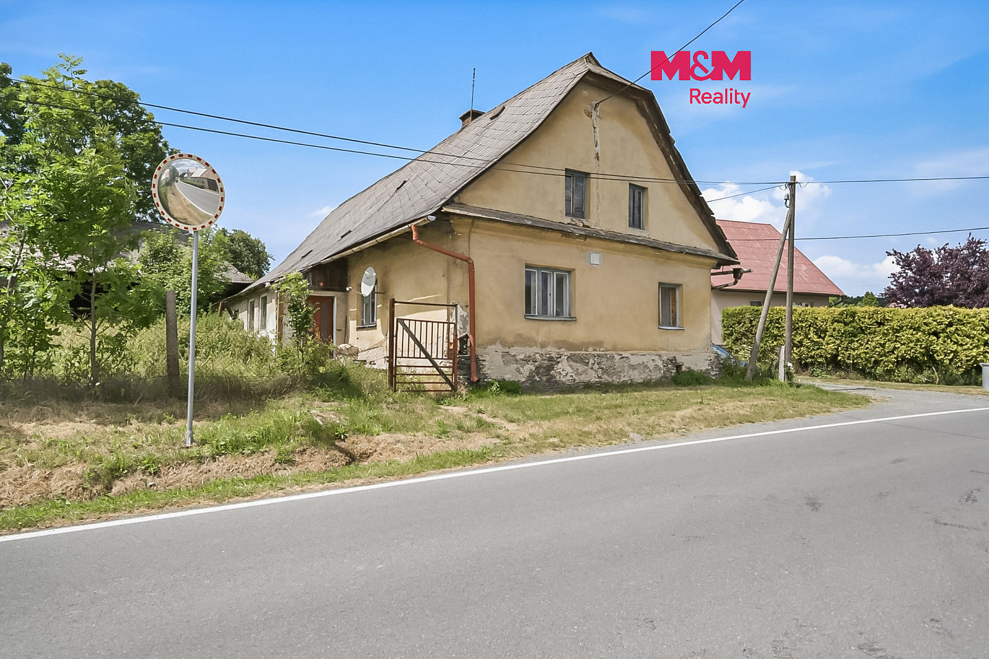 Prodej domu 248 m² s pozemkem 1 165 m²