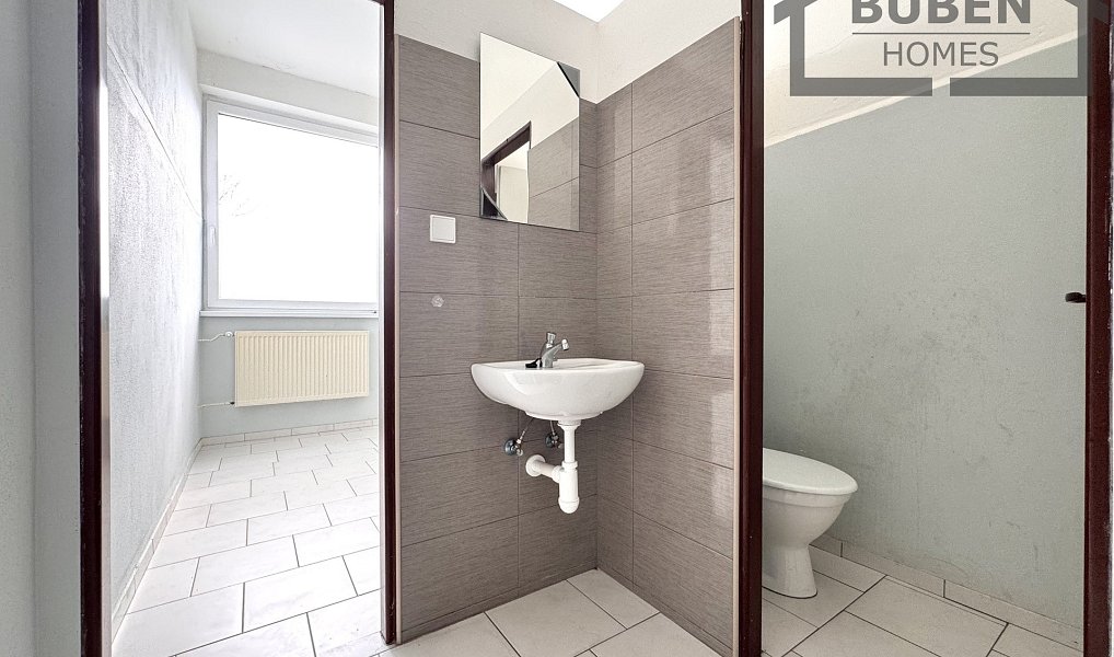 Pronájem skladovacích prostor 710 m², Planá – náhled fotky 33