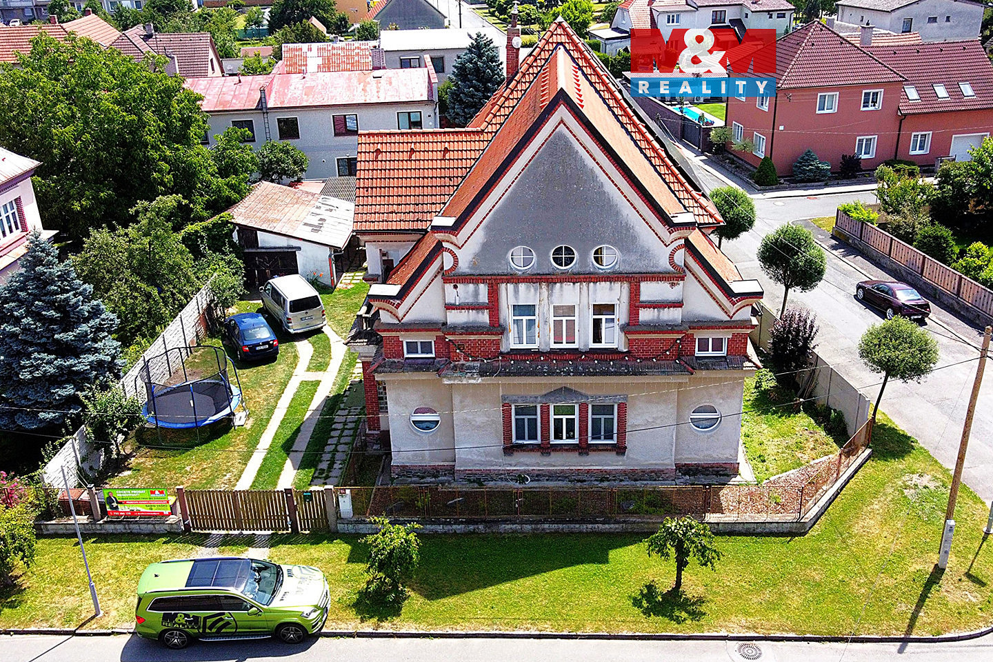 Prodej domu 210 m² s pozemkem 639 m²