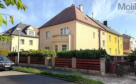 Prodej domu 150 m² s pozemkem 361 m², Vaníčkova, Chomutov
