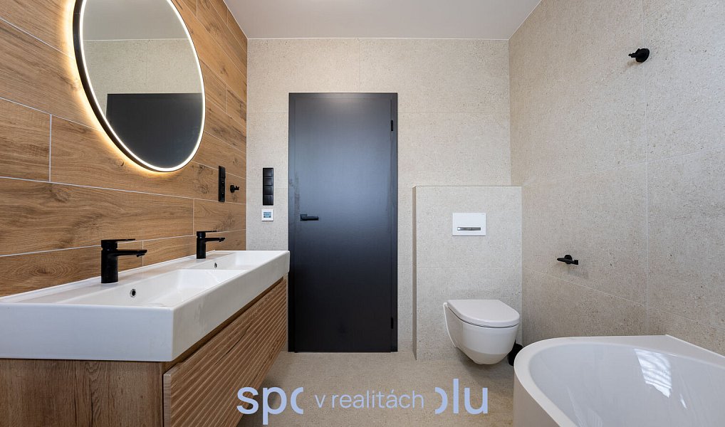 Prodej domu 113 m² s pozemkem 702 m², Zlámanec – náhled fotky 27