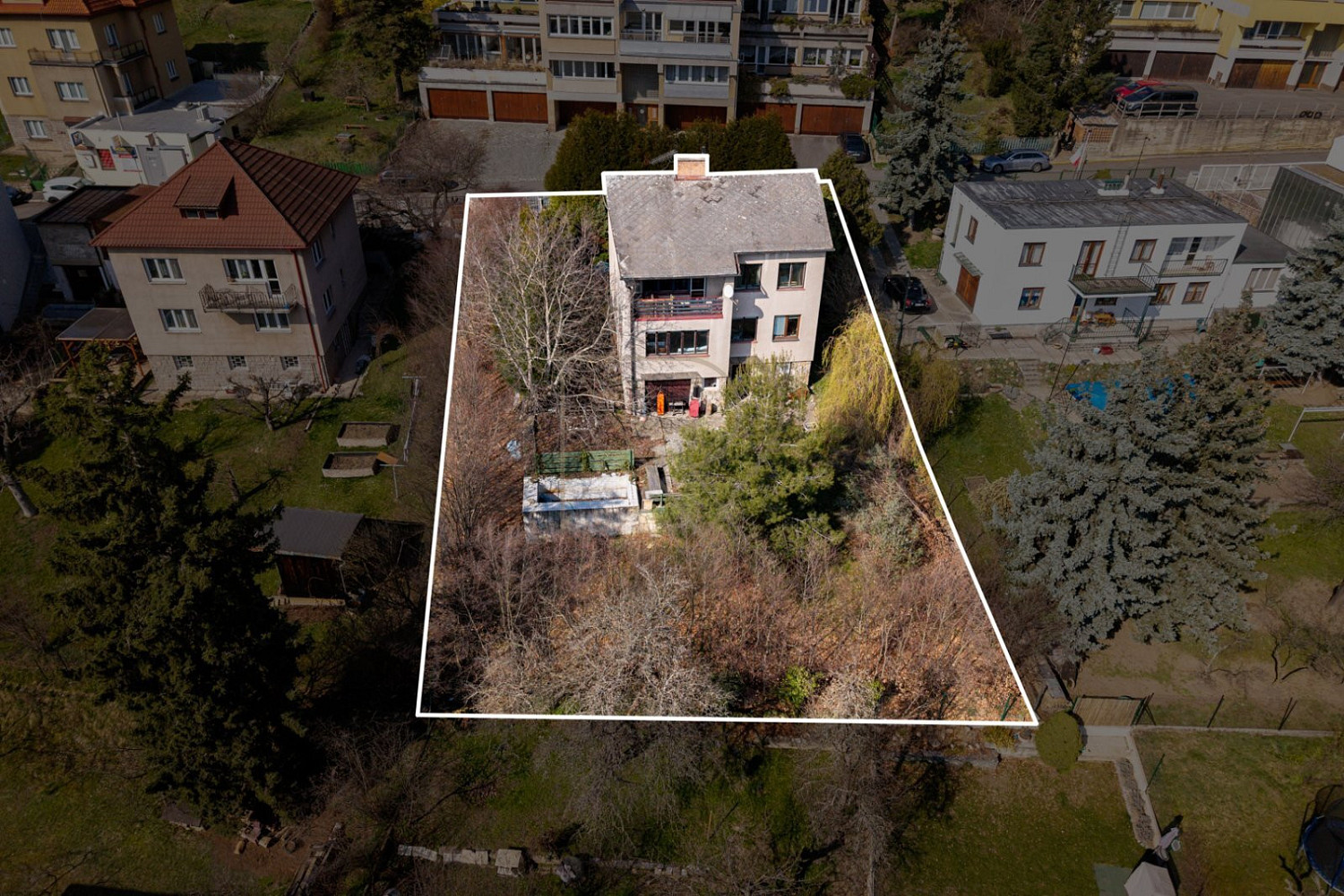 Prodej domu 200 m² s pozemkem 906 m² — photo 2