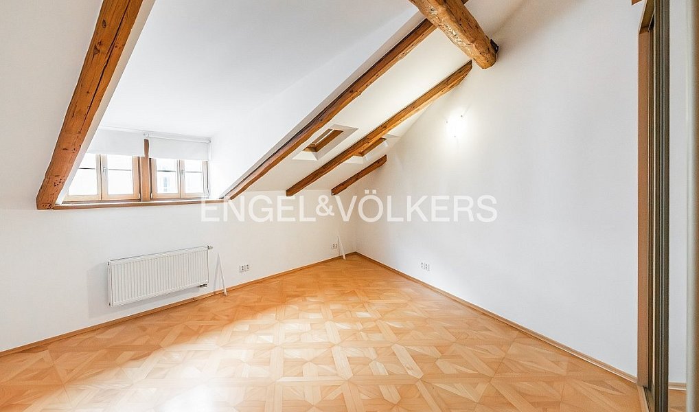 Pronájem bytu 4+kk 221 m², Praha – náhled fotky 8