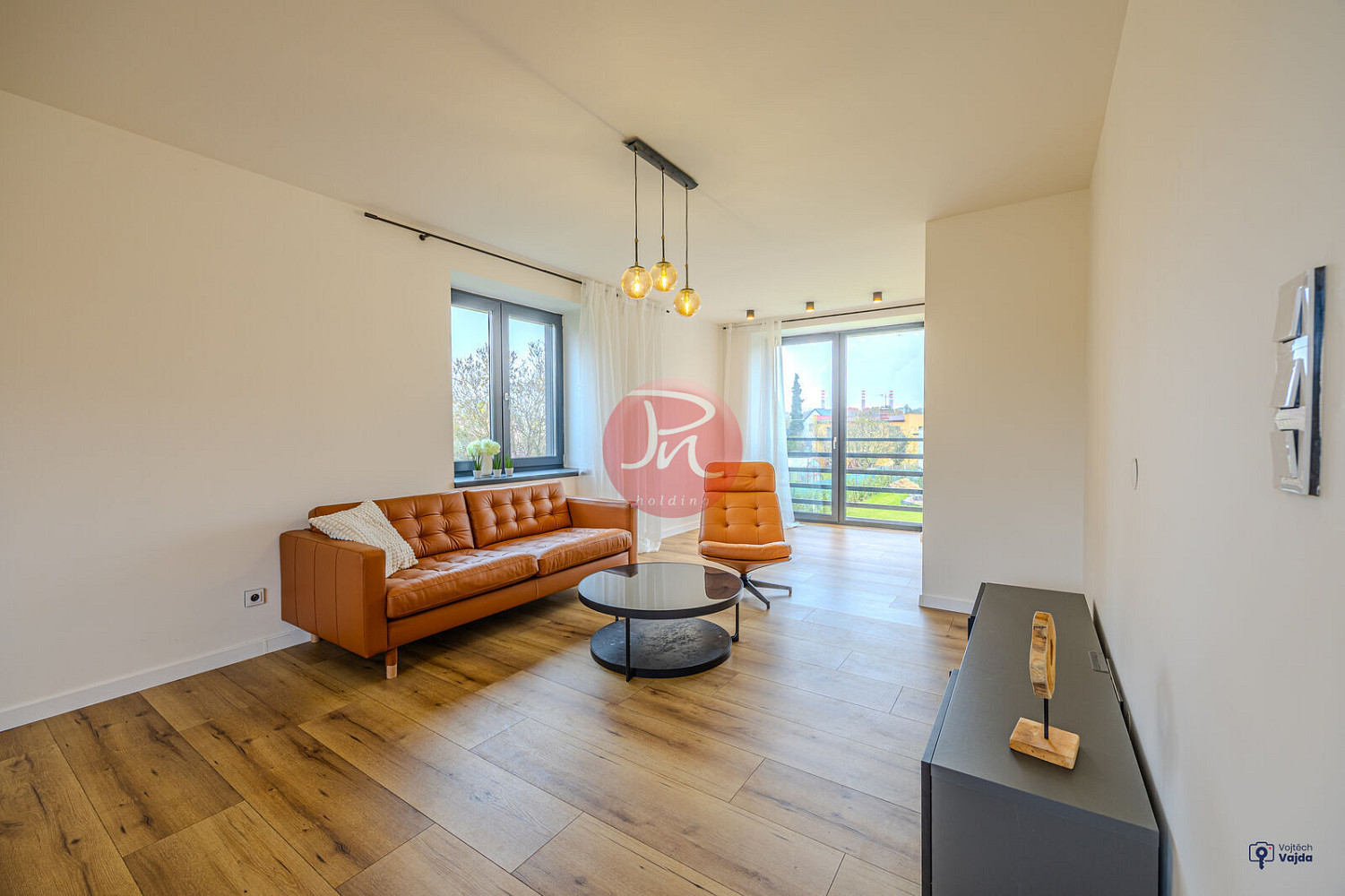Pronájem domu 194 m² s pozemkem 1 000 m² – fotografie 3