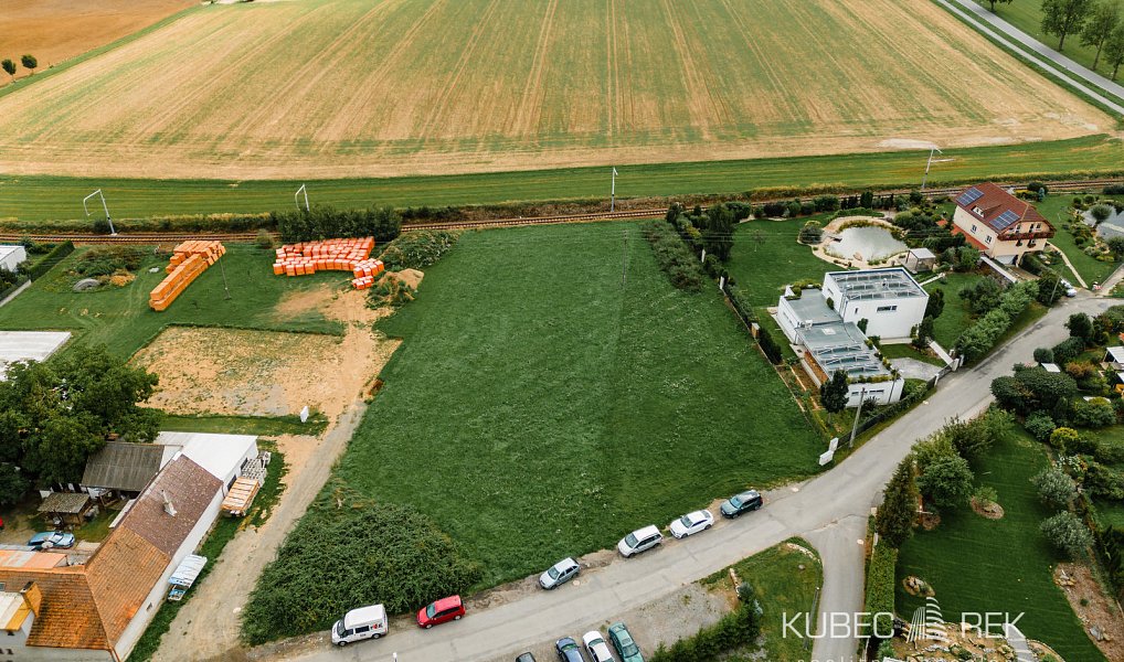Prodej stavebního pozemku 936 m², Tábor – náhled fotky 2