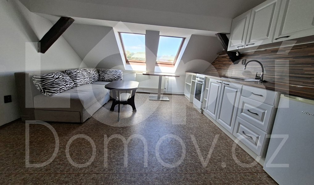 Pronájem bytu 2+kk 83 m², Mikulovice – náhled fotky 3