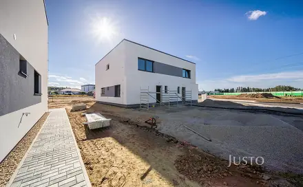 Prodej bytu 5+kk 123 m², Okružní, Včelná, okres České Budějovice