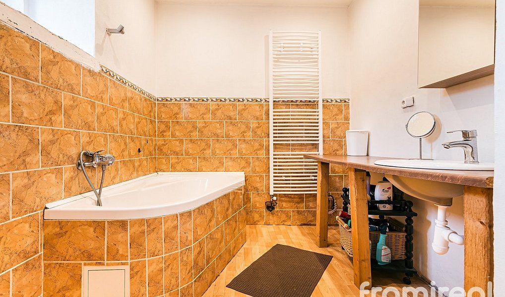 Prodej domu 180 m² s pozemkem 1 481 m², Lomnice – náhled fotky 14