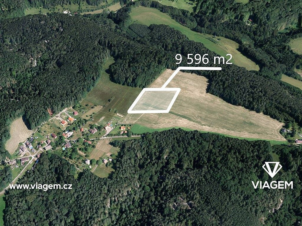 Prodej pole 2 399 m²