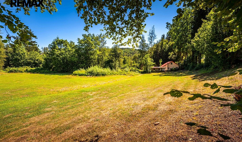 Prodej zahrady 1 001 m², Český Krumlov – náhled fotky 4