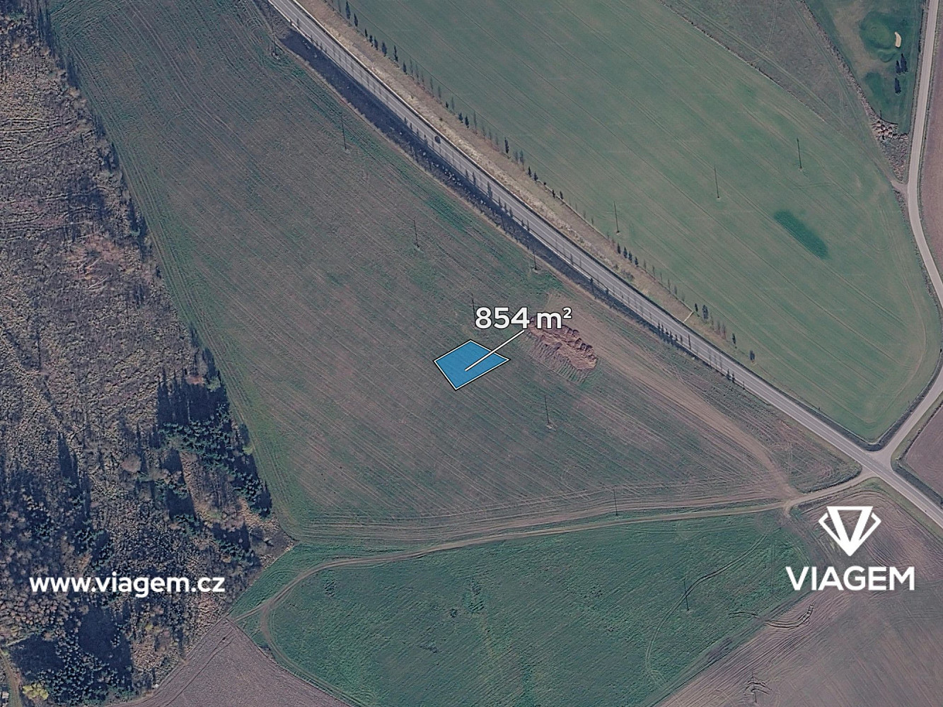 Pole 854 m², Podíl 50 % o výměře 427 m² – pohled 2