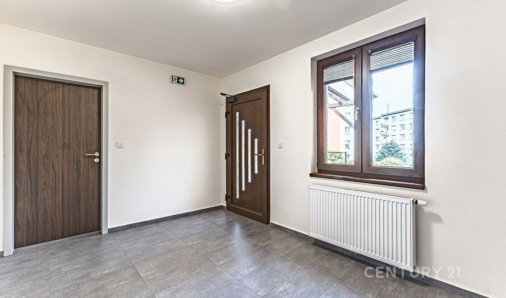 Pronájem bytu 2+kk 34 m², Kladno – náhled fotky 8