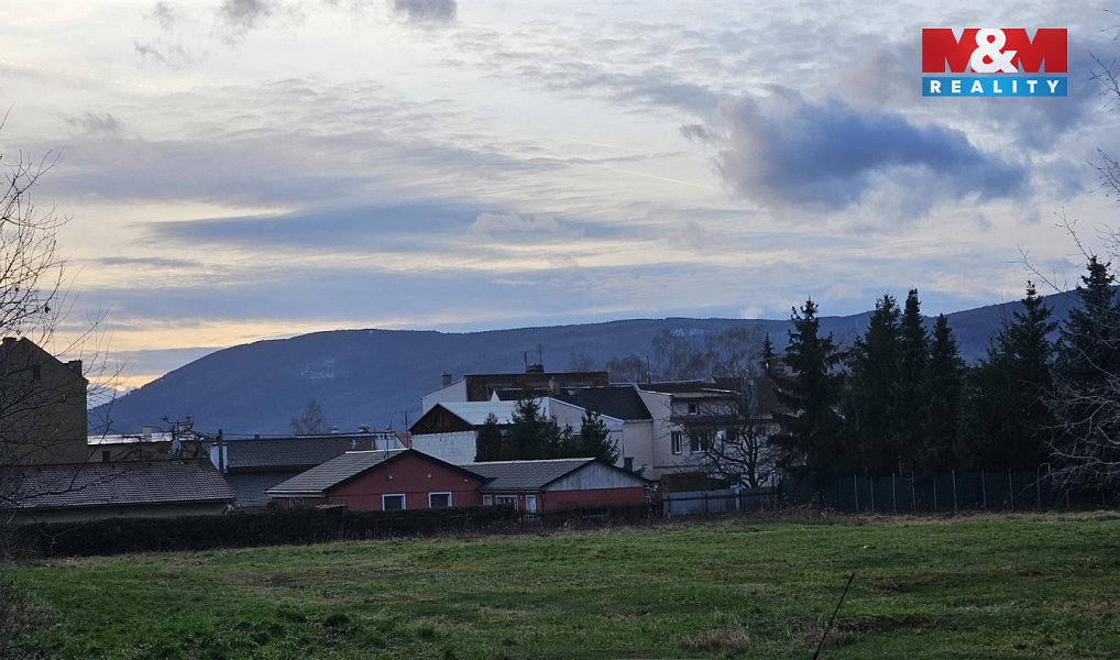 Prodej stavebního pozemku 248 m², Dubí – náhled fotky 9