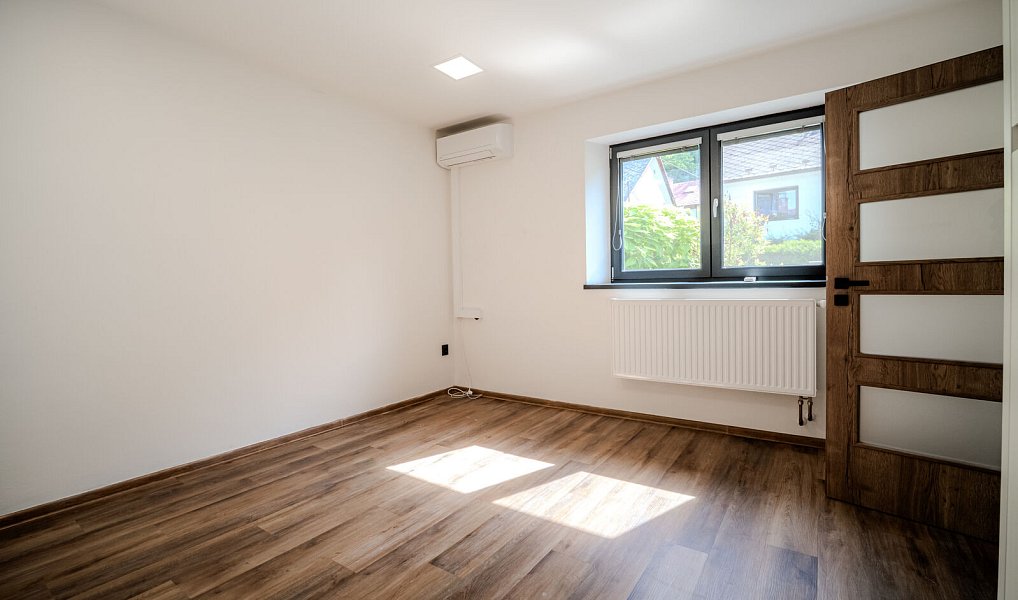 Prodej domu 138 m² s pozemkem 197 m², Dlouhomilov – náhled fotky 16