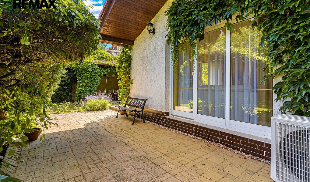 Prodej domu 186 m² s pozemkem 1 033 m², Uhlířské Janovice – náhled fotky 18