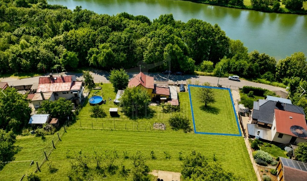 Prodej stavebního pozemku 530 m², Praha – náhled fotky 2