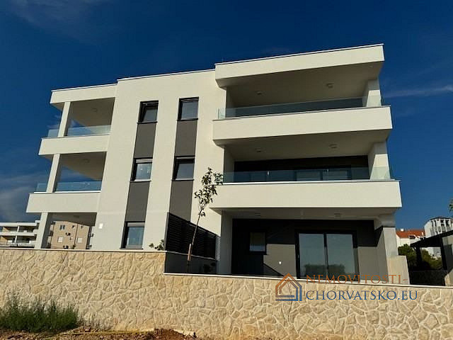 Prodej bytu 3+kk 85 m² – pohled 2