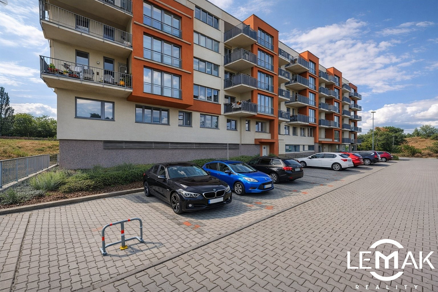 Prodej garážového stání 12 m2, olomouc - řepčín