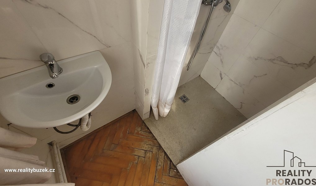 Prodej domu 110 m² s pozemkem 1 653 m², Cholina – náhled fotky 17