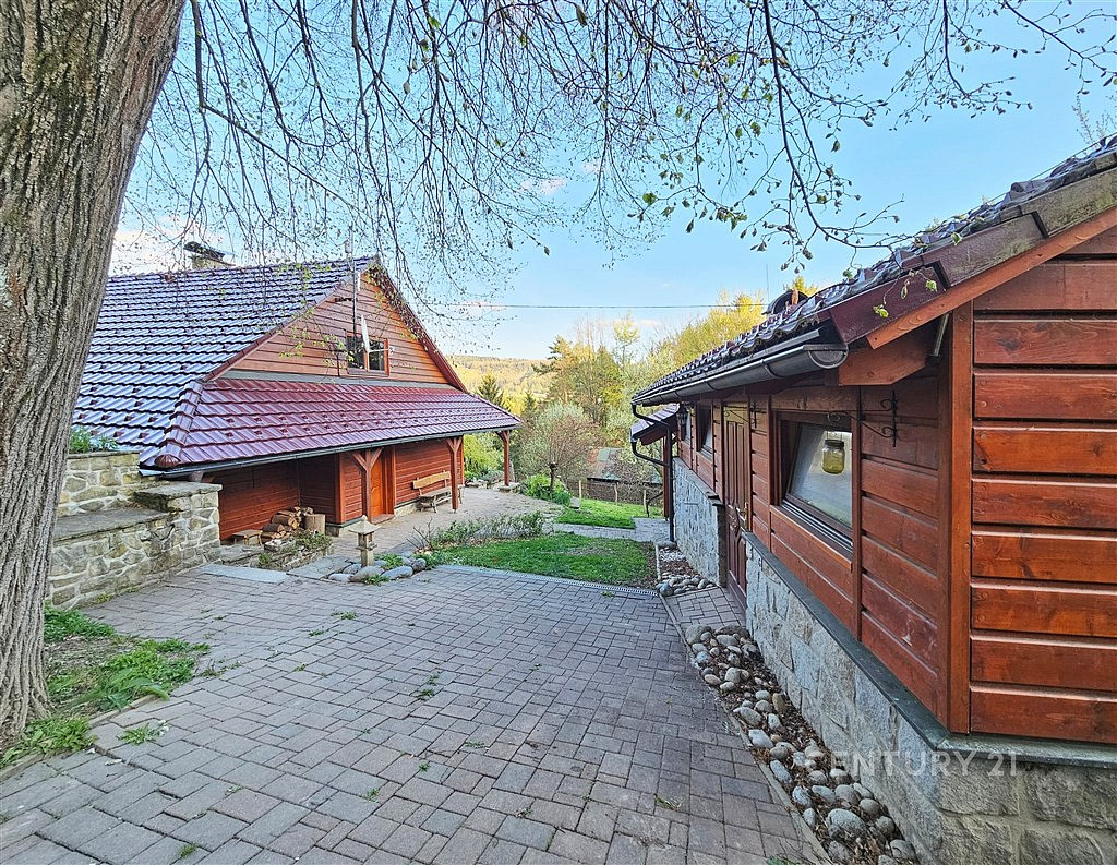 Prodej domu 131 m² s pozemkem 49 321 m²