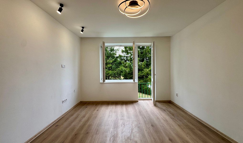 Pronájem bytu 2+1 68 m², Frenštát pod Radhoštěm – náhled fotky 3