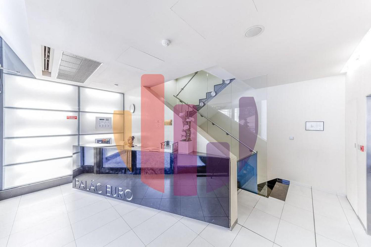 Pronájem kanceláře 133 m² — photo 2