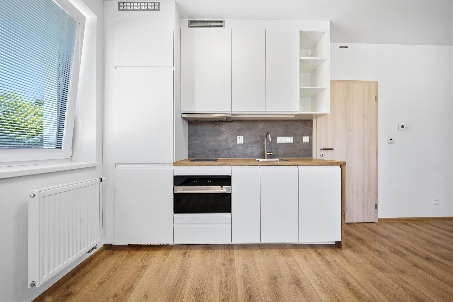 Pronájem bytu 1+kk 47 m² — photo 2