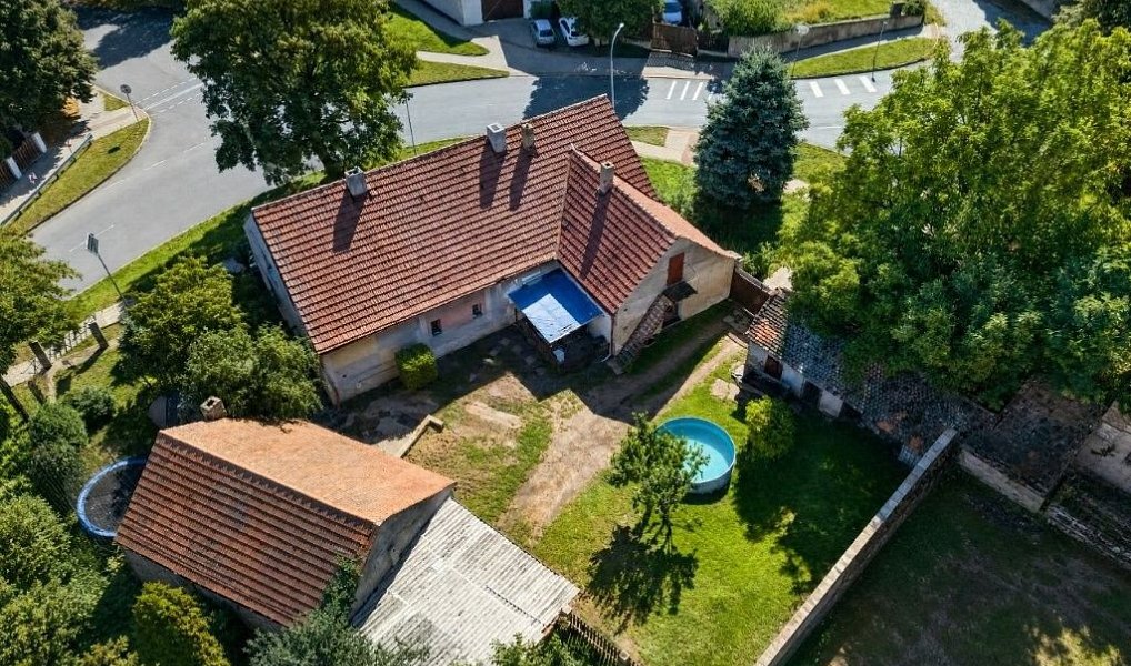 Prodej domu 247 m² s pozemkem 976 m², Bříza – náhled fotky 26