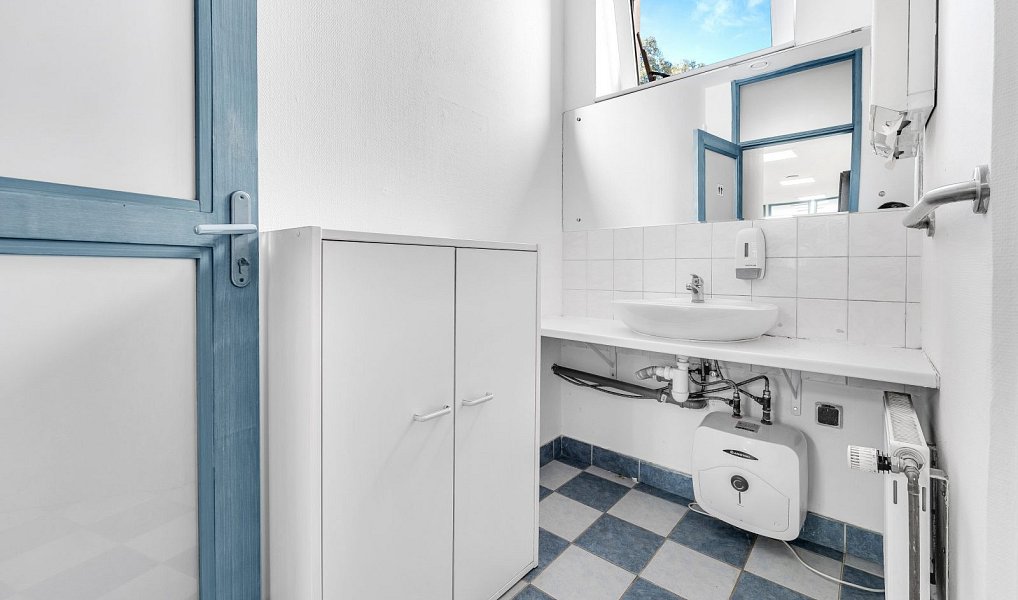 Pronájem kanceláře 330 m², Horoměřice – náhled fotky 6