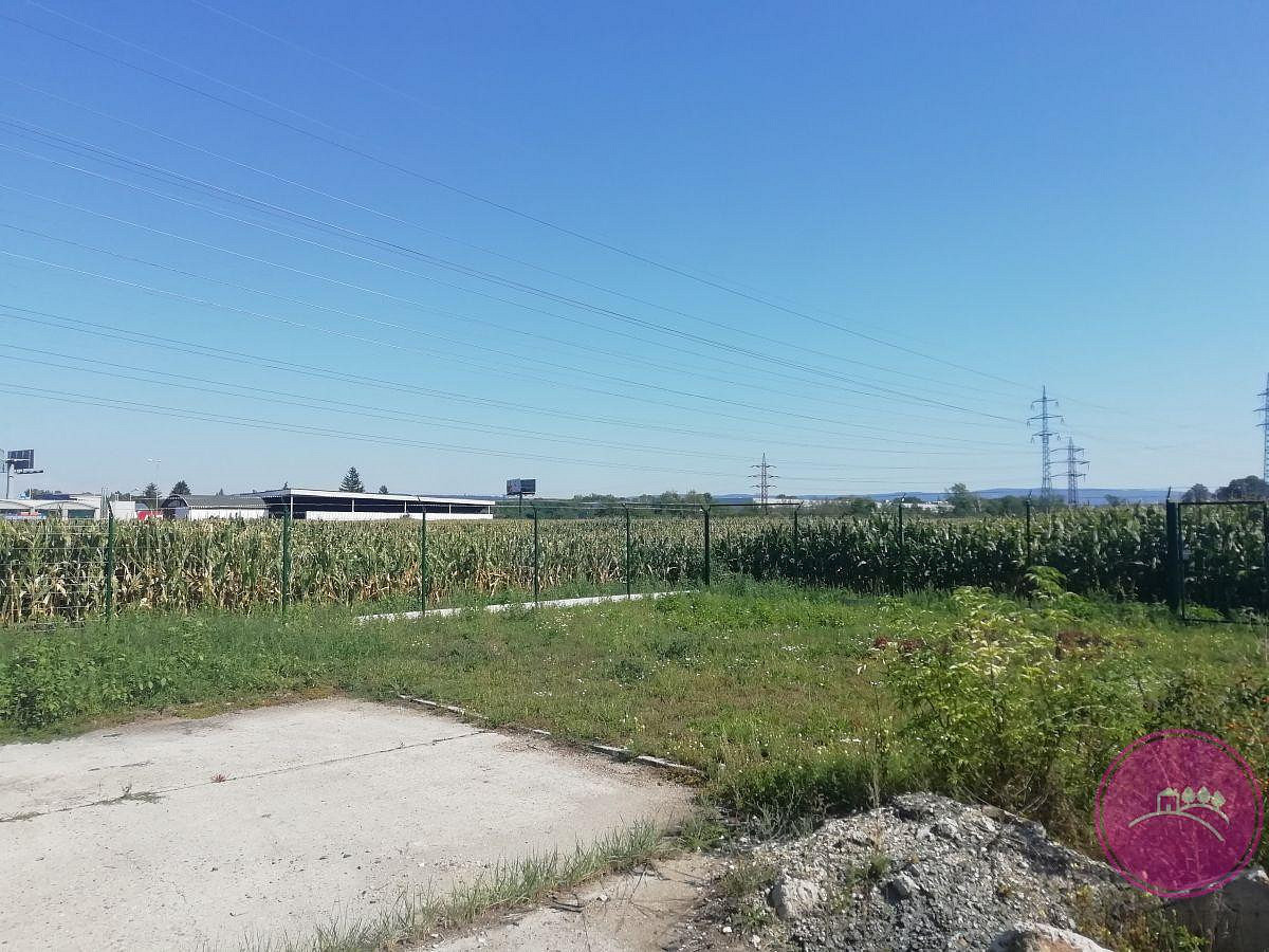 Prodej komerčního pozemku 4 588 m² – fotografie 5
