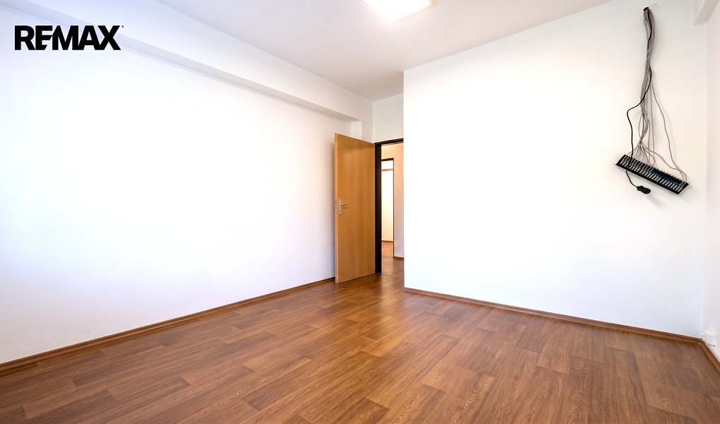 Pronájem kanceláře 70 m², Kamenice – náhled fotky 12