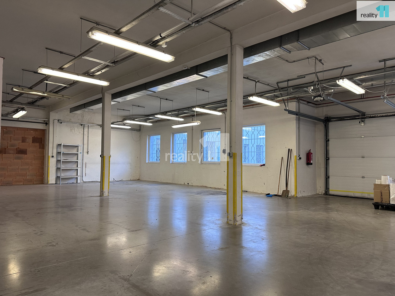 Pronájem skladovacích prostor 173 m² – fotografie 2