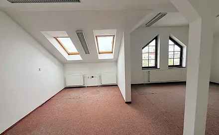 Pronájem kanceláře 167 m², Nymburk