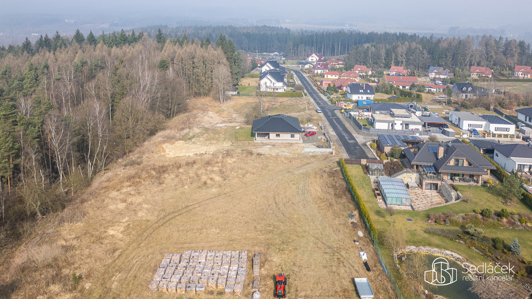 Prodej stavebního pozemku 1 994 m² – fotografie 5