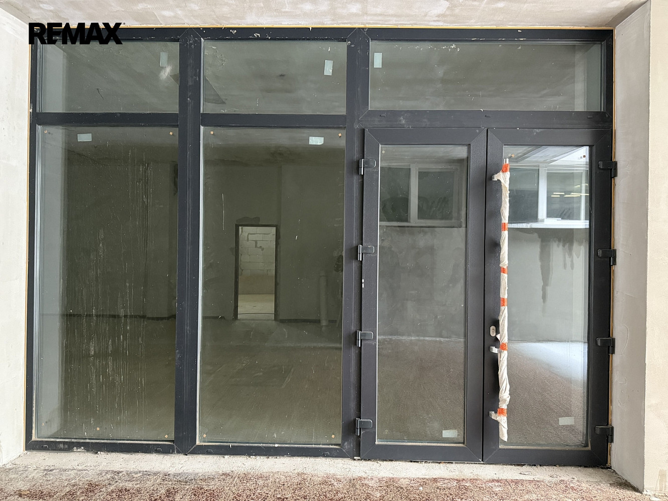 Pronájem obchodních prostor 85 m² – pohled 5