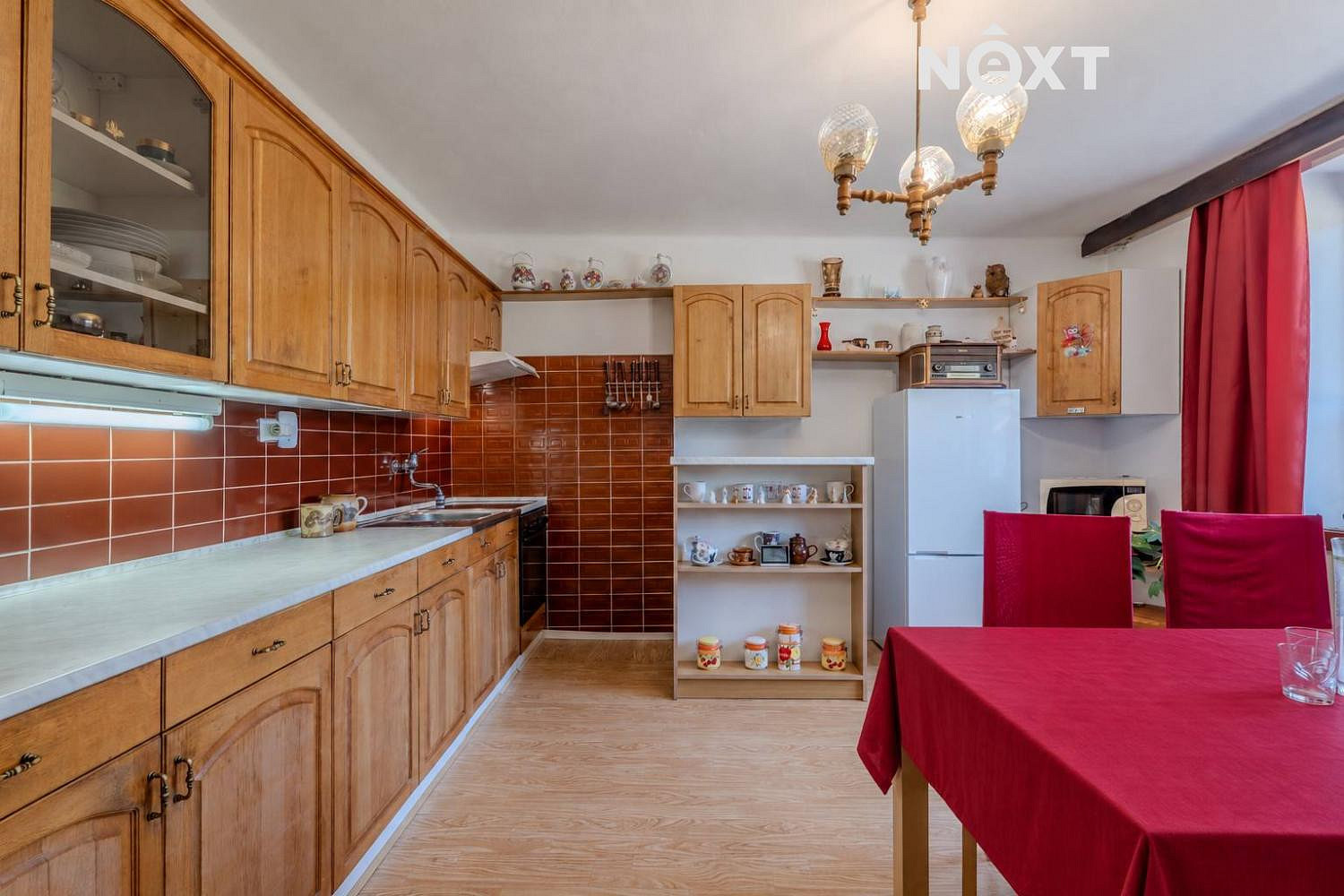 Prodej domu 240 m² s pozemkem 1 150 m² – fotografie 4