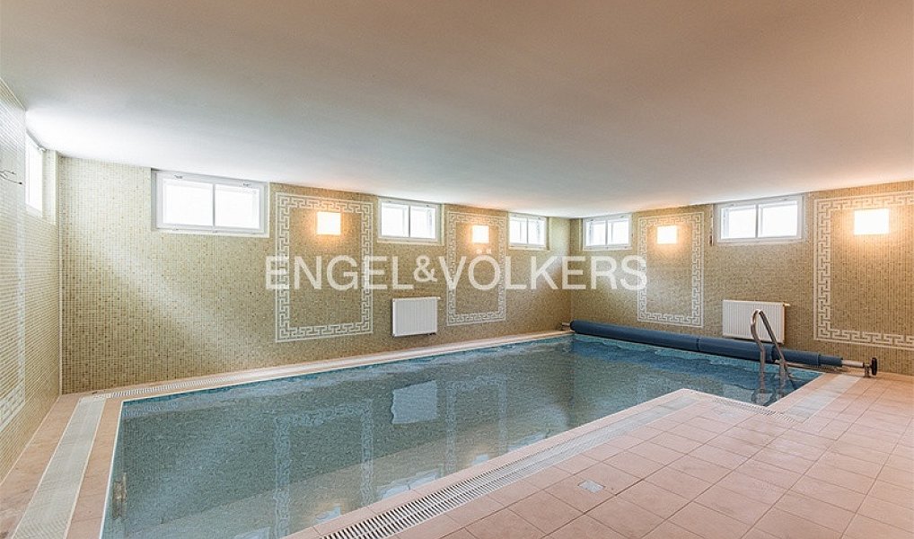 Pronájem domu 827 m² s pozemkem 7 900 m², Praha – náhled fotky 14