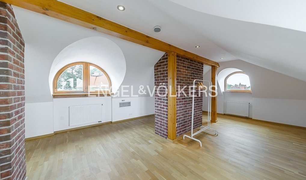 Pronájem bytu 4+kk 202 m², Praha – náhled fotky 8