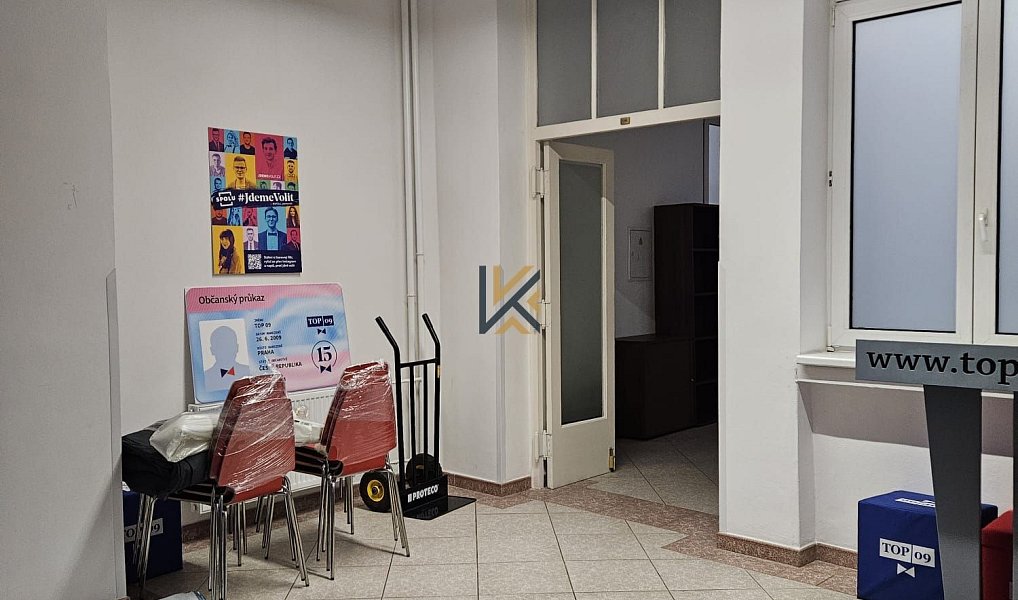 Pronájem kanceláře 160 m², Praha – náhled fotky 7