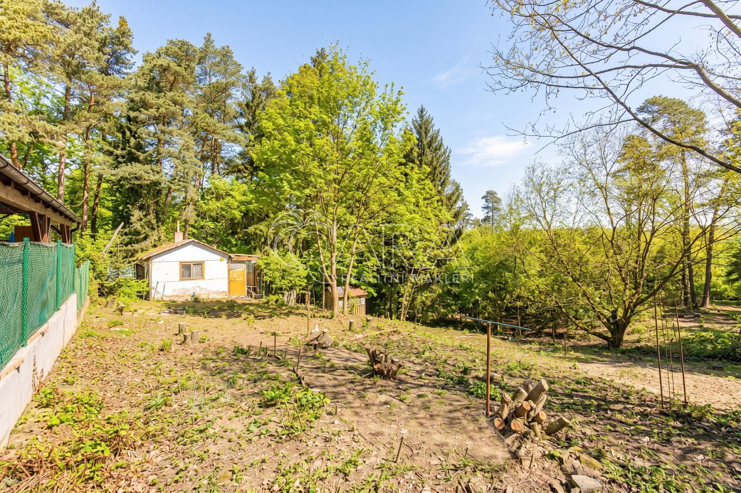 Prodej stavebního pozemku 845 m²