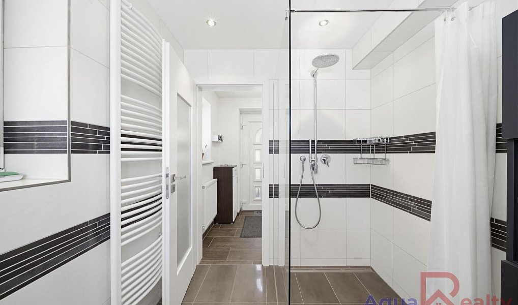 Prodej domu 250 m² s pozemkem 4 306 m², Bečov nad Teplou – náhled fotky 9