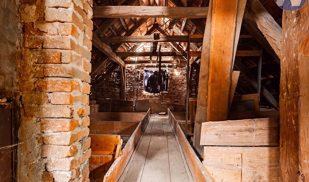 Prodej domu 172 m² s pozemkem 1 212 m², Slabčice – náhled fotky 28