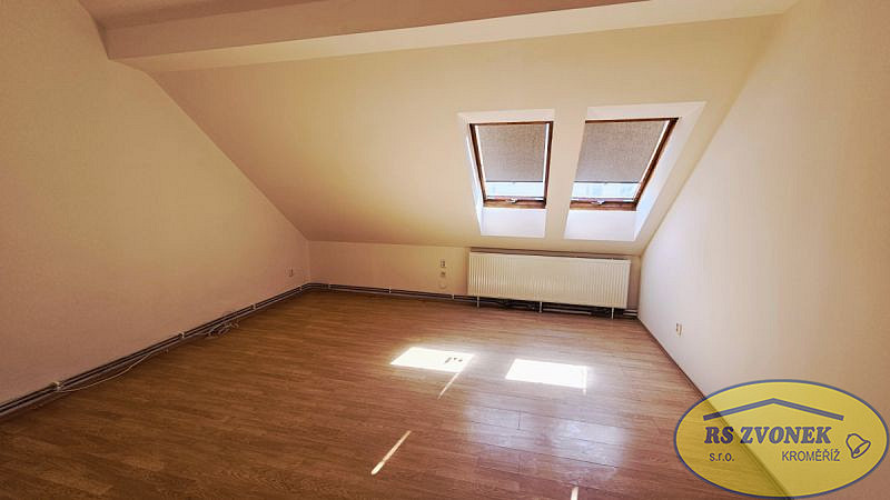 Pronájem bytu 4+kk 119 m² – fotografie 5