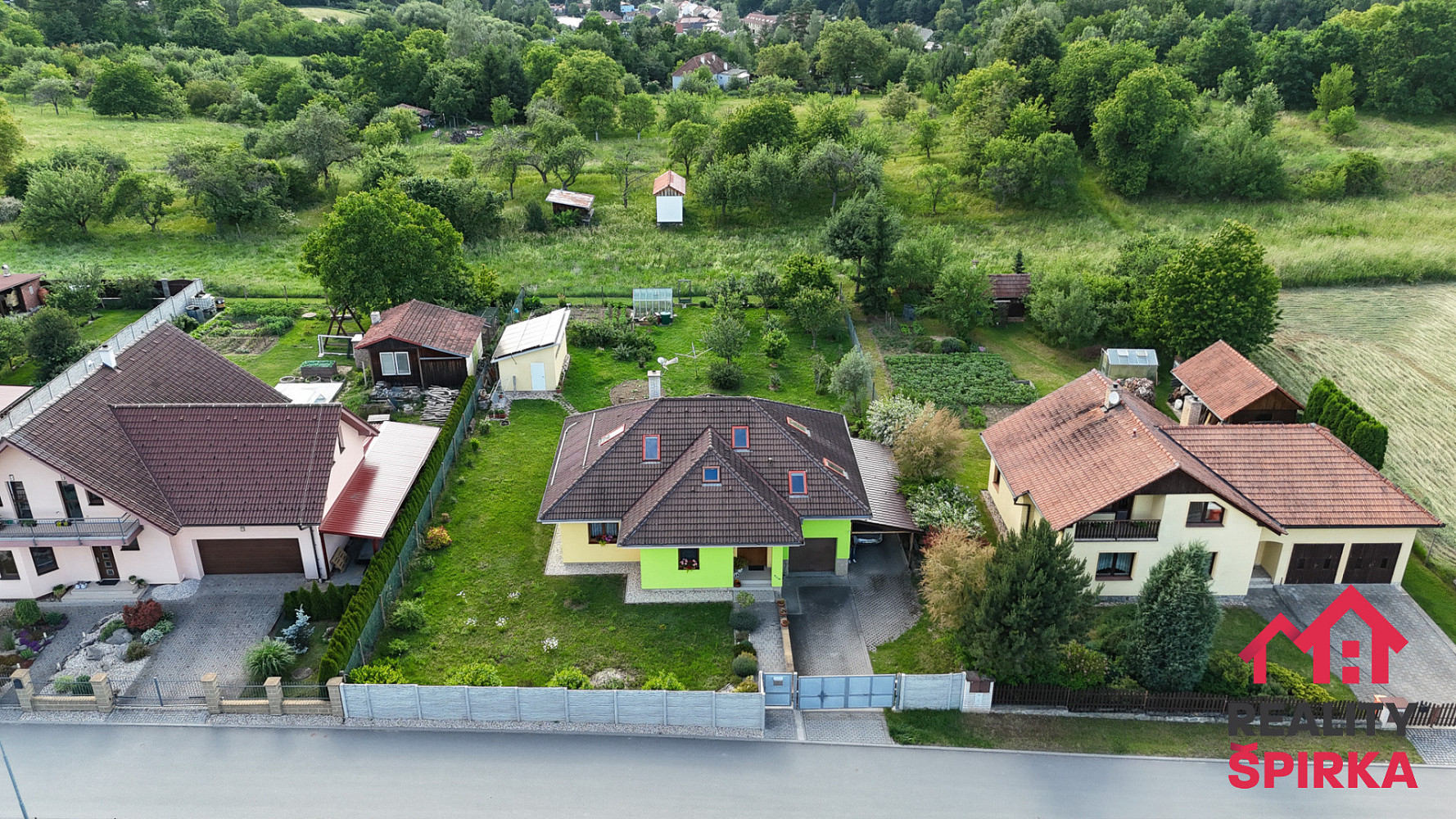 Prodej domu 195 m² s pozemkem 1 219 m² – fotografie 3