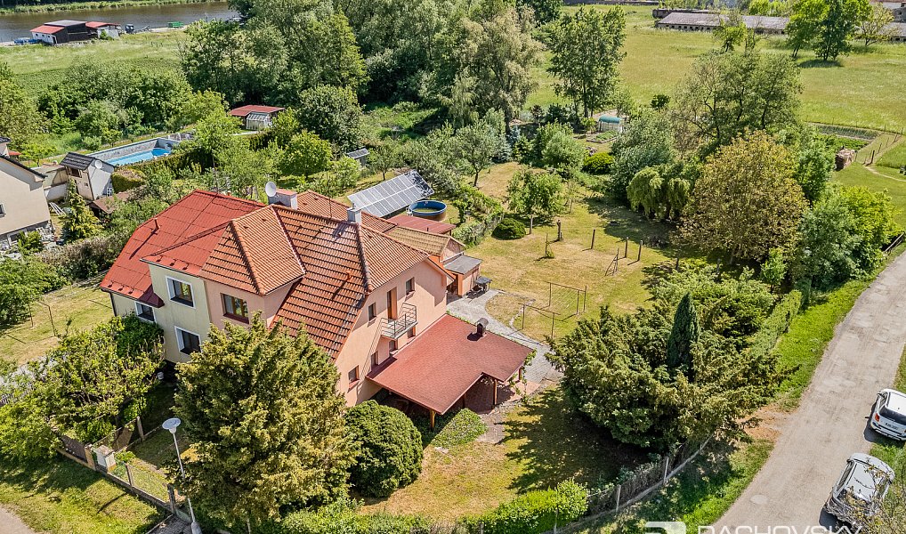 Prodej domu 170 m² s pozemkem 1 397 m², Pardubice – náhled fotky 42