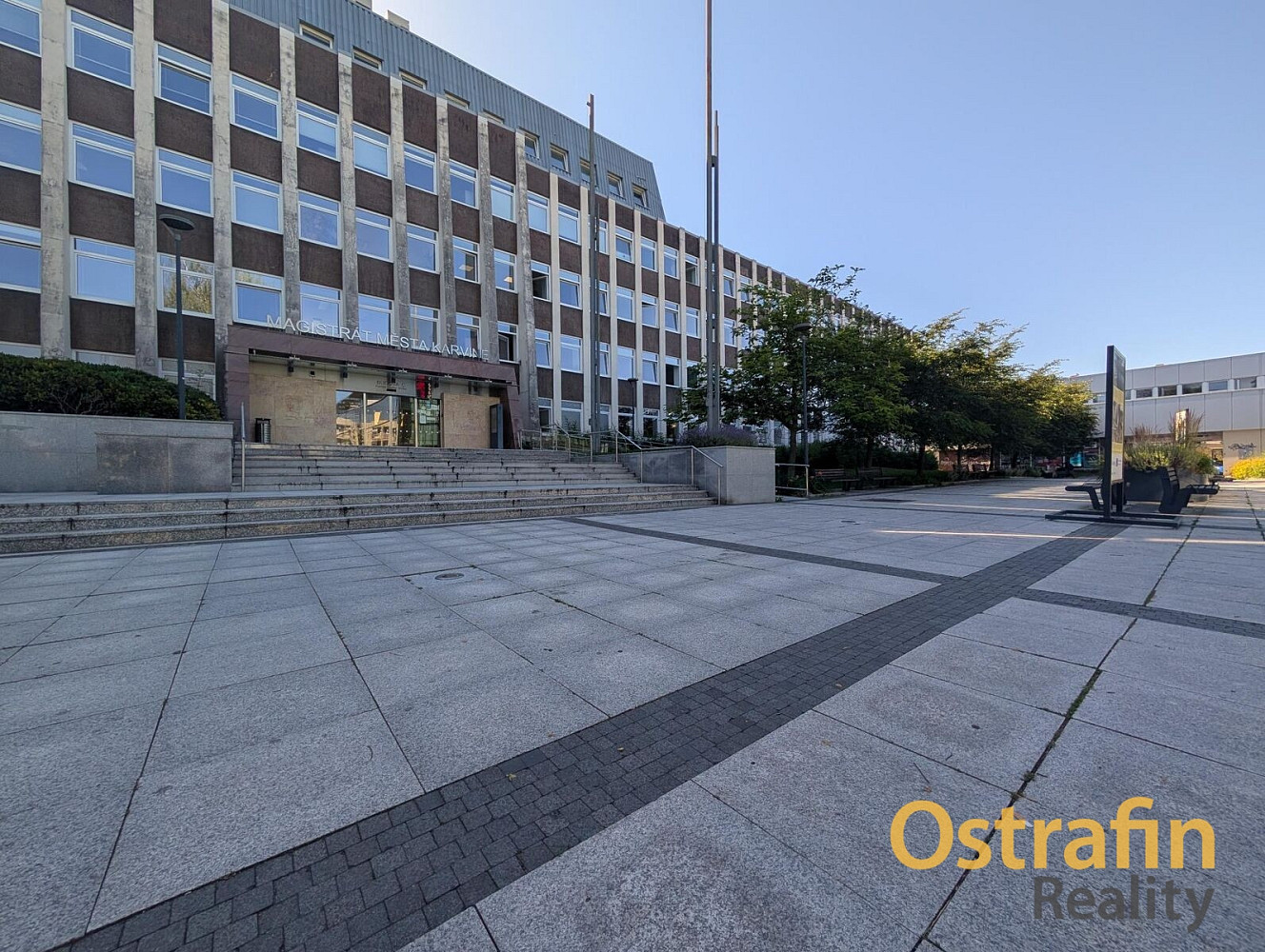 Pronájem obchodních prostor 238 m² – fotografie 2