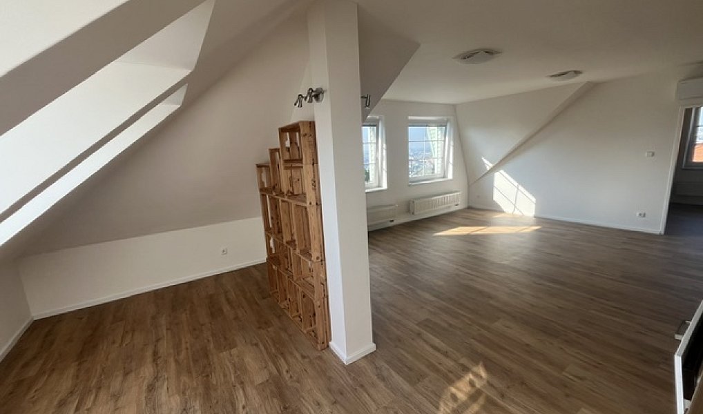 Pronájem bytu 3+kk 93 m², Praha – náhled fotky 8