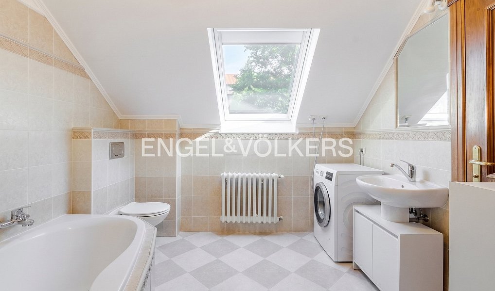 Prodej domu 324 m² s pozemkem 454 m², Praha – náhled fotky 18