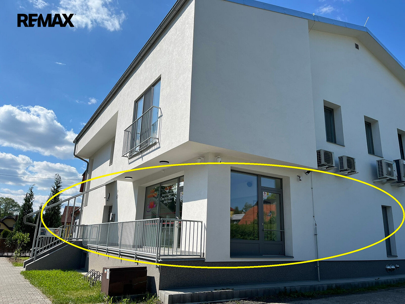Pronájem obchodních prostor 206 m²