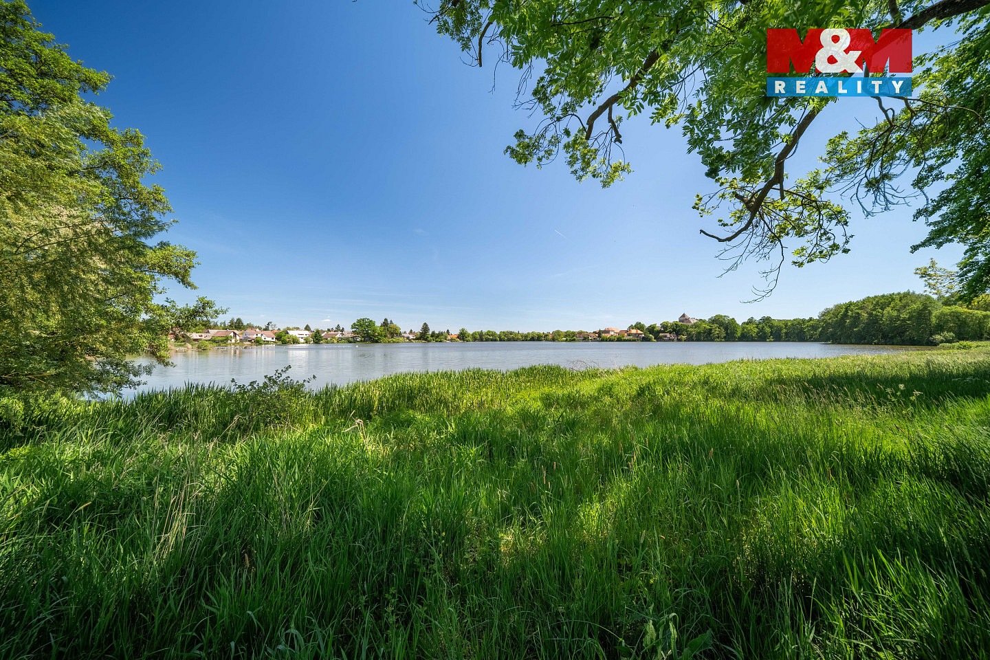 Prodej stavebního pozemku 2 267 m² – fotografie 2